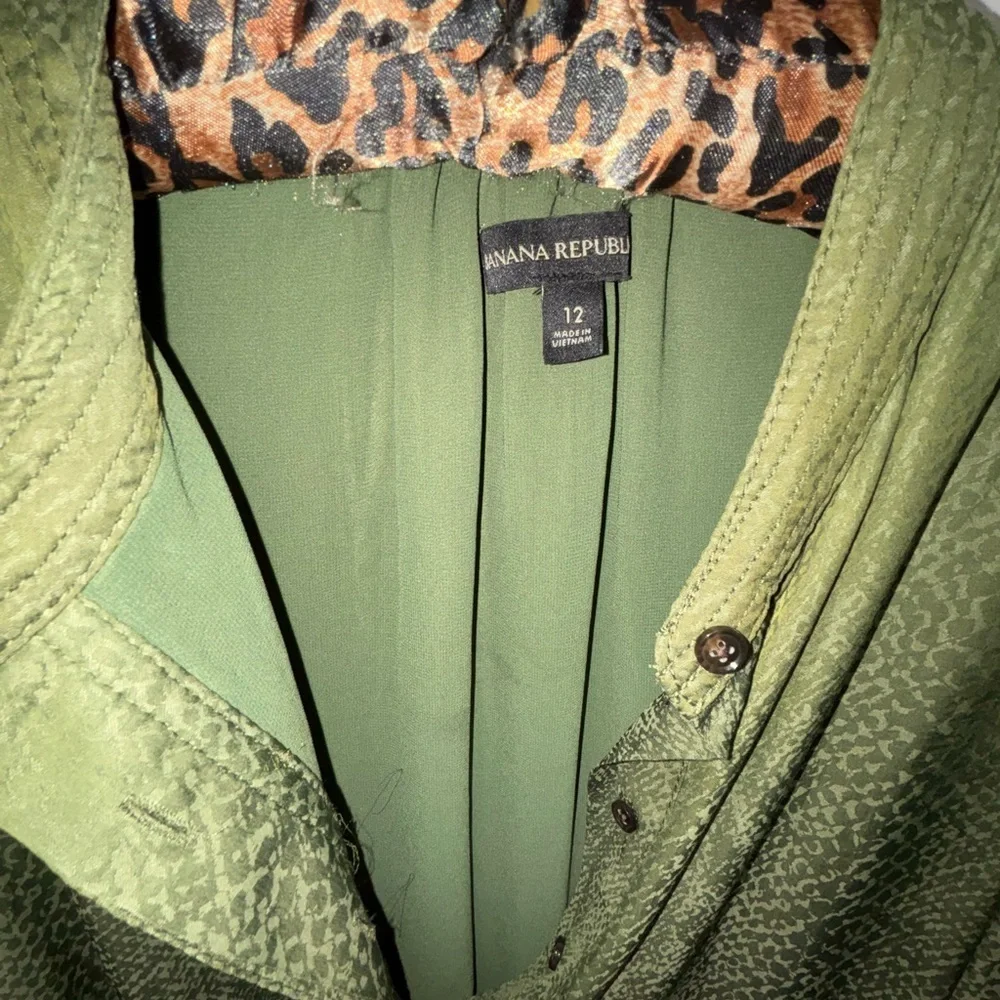 NWOT Banana Republic Olive Green Snake Print Utility Popover Shirtdress Sz 12